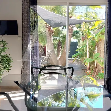 Super 6 Personnes Avec Piscine Et Climatisation A Cote Des Plages * سُت