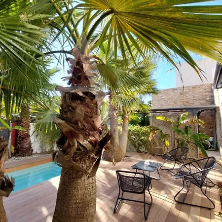 Super 6 Personnes Avec Piscine Et Climatisation A Cote Des Plages
